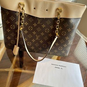 Authentic Louis Vuitton Dune Pallas Shopper